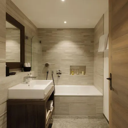 アパート Bergwelt